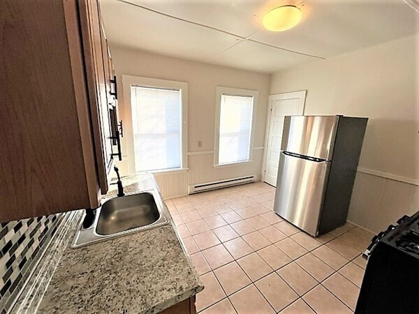 Foto principal - 109 Capen St