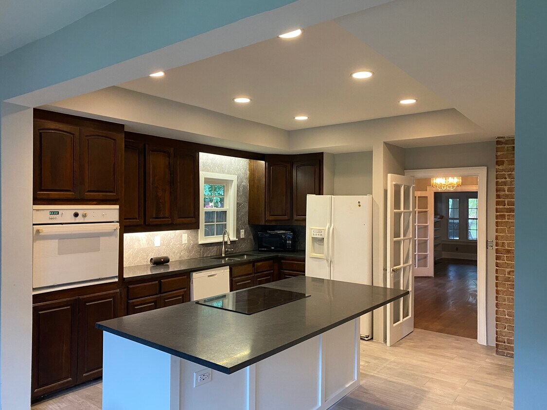 Foto principal - 1410 S Frisco Ave