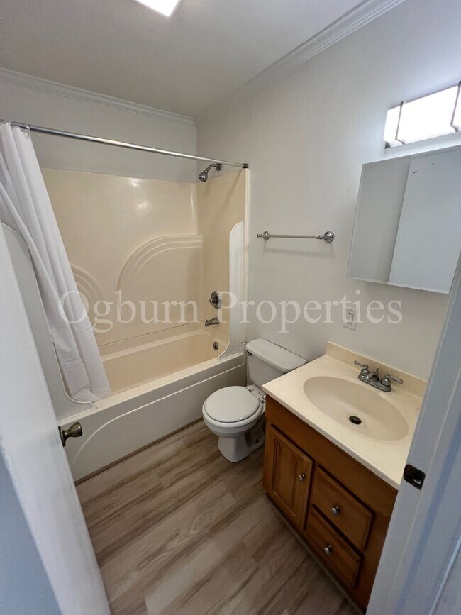 Foto del edificio - 4912 Miller Rd-2BR/1BA-HOUSE!!!!