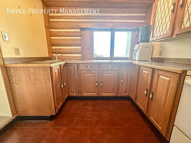Photo du bâtiment - UNIQUE INCREDIBLE 2 BEDS/ 2 BATHS HOUSE WI...