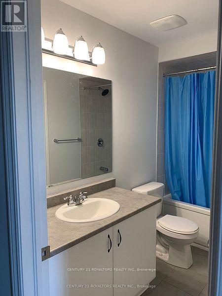 Building Photo - 618 Lapland Private