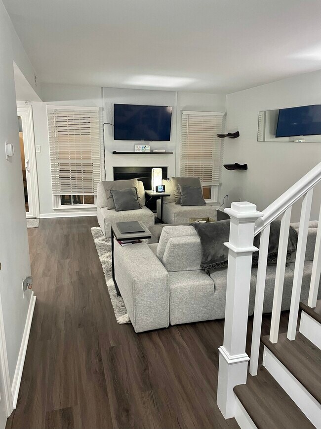 Foto del edificio - 11102 Silkwood Ct