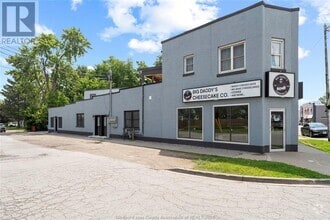Building Photo - 127 Talbot St N