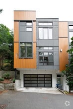 Building Photo - 182 107th Ct SE
