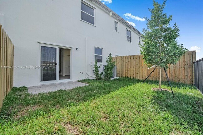 Foto del edificio - 2748 SE 26th Ave