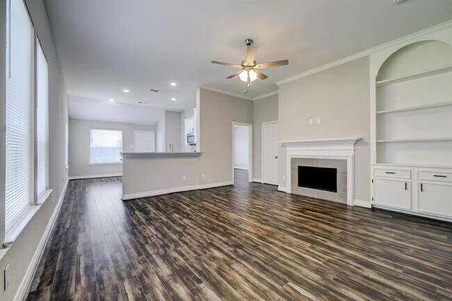 Foto del edificio - 2116 Breezeway Ln