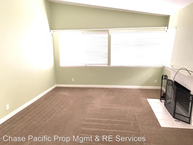 Building Photo - 4 br, 2 bath House - 11305 Avenida Del Gato