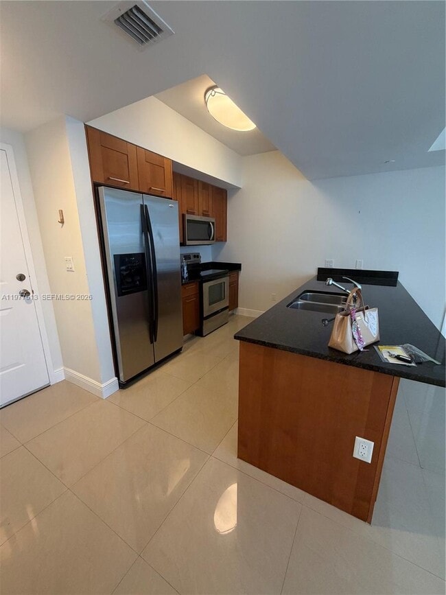 Foto del edificio - 4100 Salzedo St