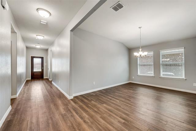 Foto del edificio - 807 Spruce Ln
