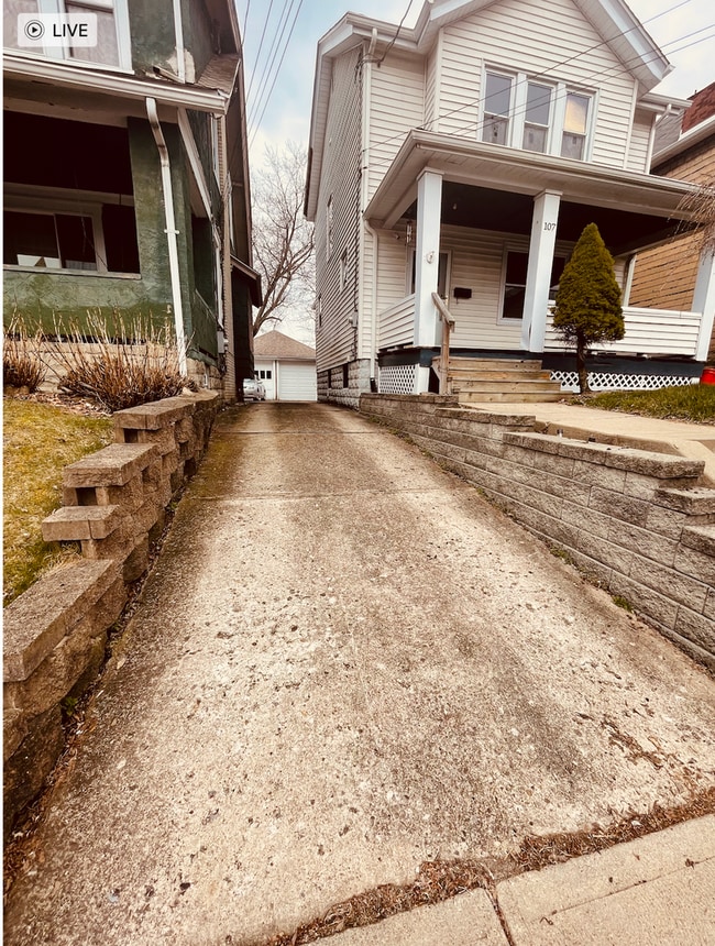 Building Photo - 2 Bed 1 Bath- Pittsburgh Pa