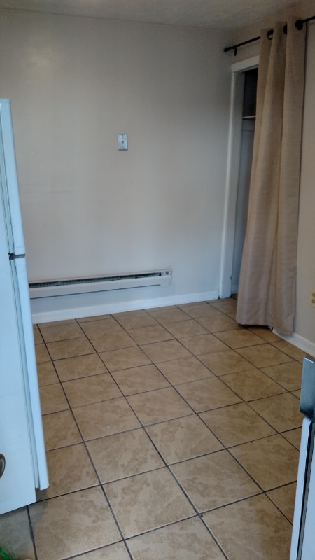 Building Photo - 346 Day Ave SW