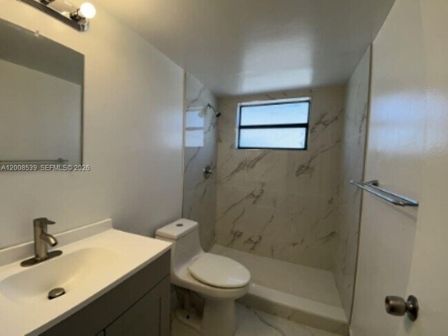 Foto del edificio - 142 SW 18th Ave