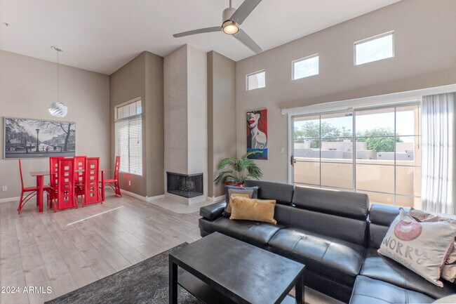 Foto del edificio - 11333 N 92nd St