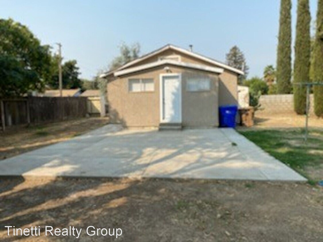 Foto principal - 2 br, 1 bath House - 411 Fancher St.
