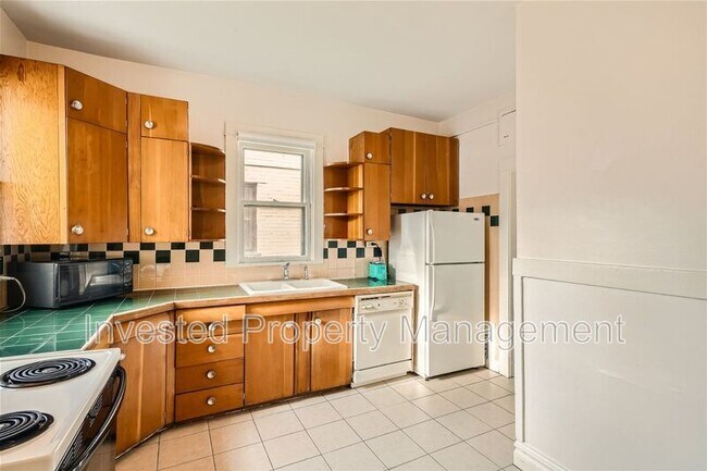 Foto del edificio - 562 N Lafayette St