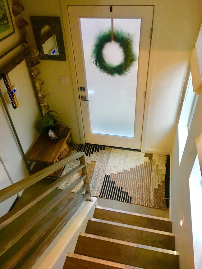 Front entrance - 4841 North Williams Place