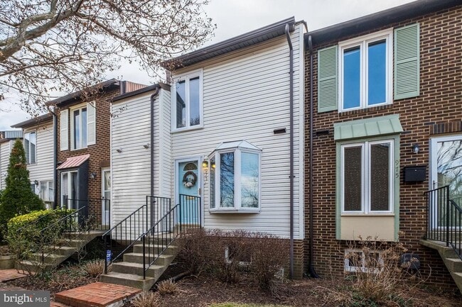 Exterior - 973 S Taylor St