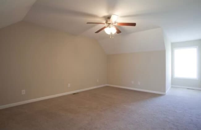 Foto del edificio - 2108 Pleasant View Dr