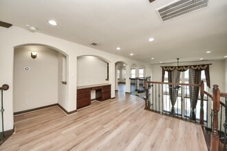 Building Photo - 26407 Wooded Hollow Ln