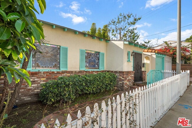 Foto del edificio - 8900 Guthrie Ave