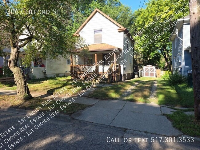 Photo - 306 Clifford St- House