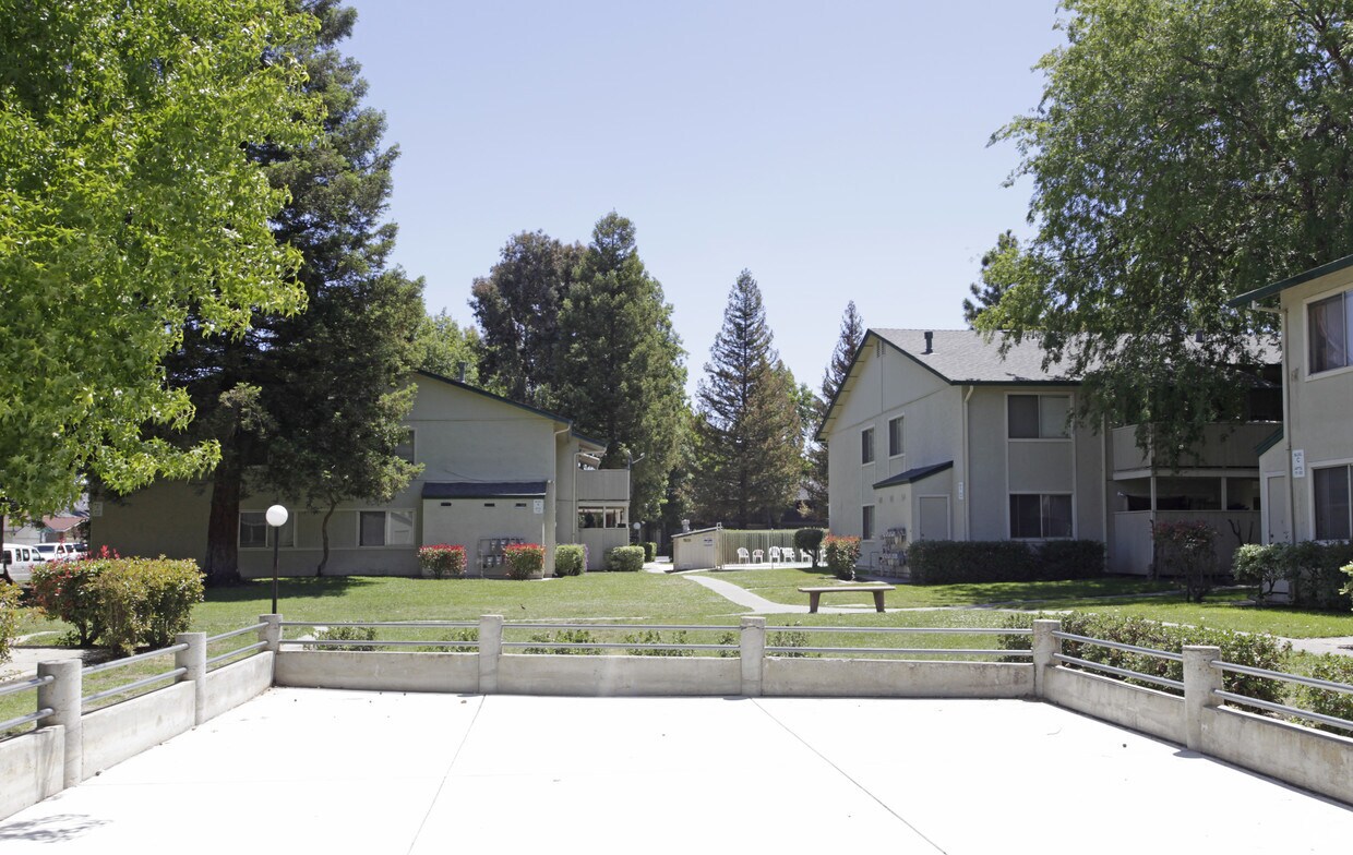 Vineyard Apartments Apartments in Livermore, CA