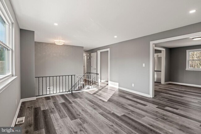 Foto del edificio - 2344 Fernwood Ave