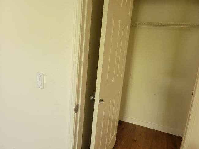 Building Photo - 44734 Adam Ln