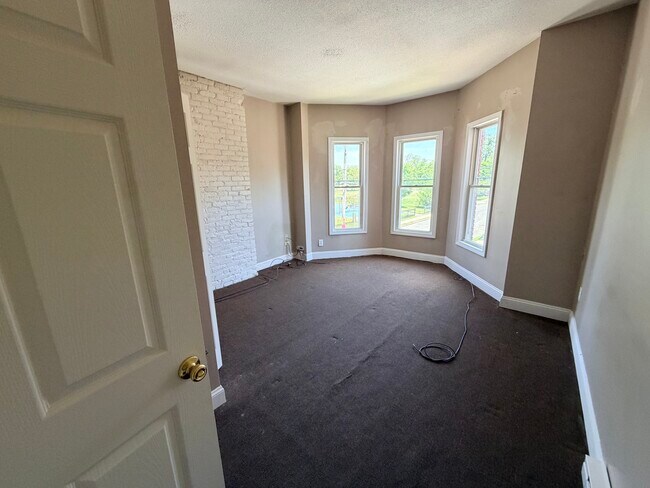 sala principal 1 - 51 Seyms St