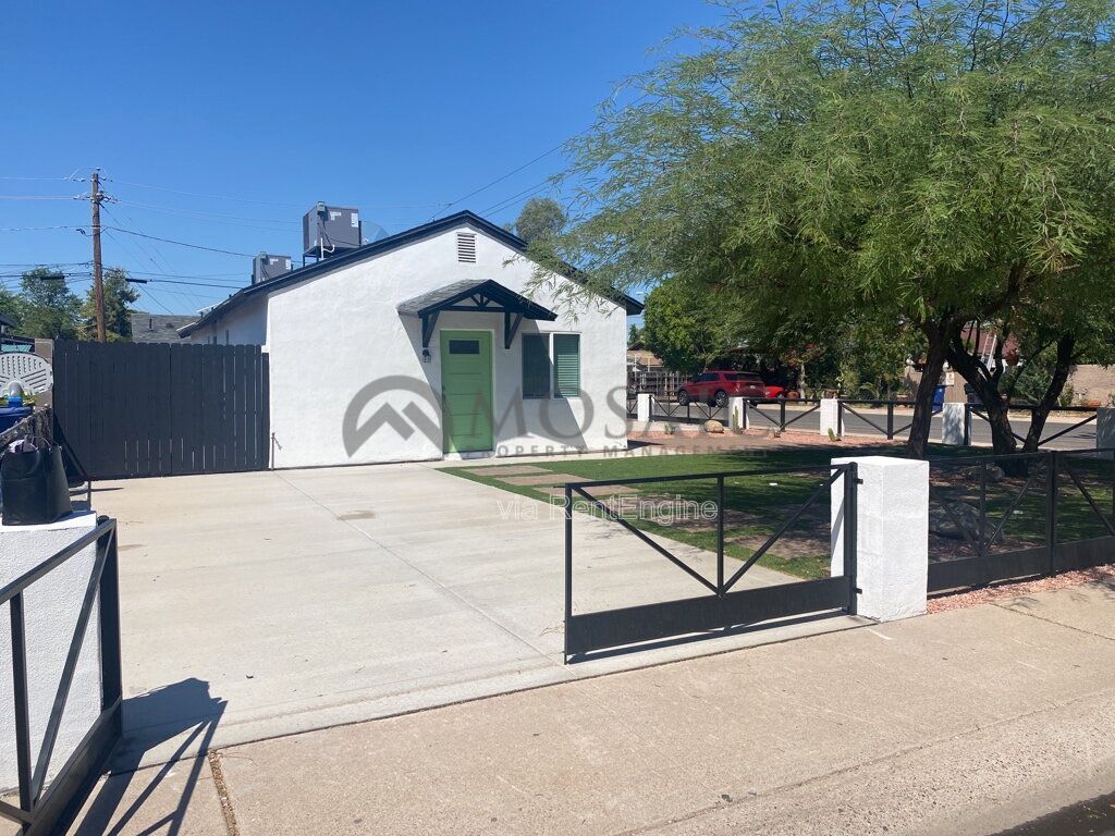 Photo - 257 East Oakland Street