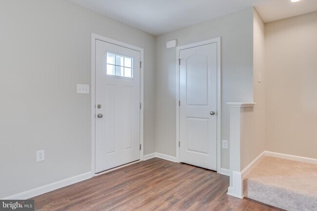 Building Photo - 41 Guatemala Dr