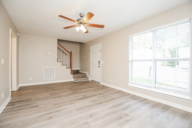 Foto del edificio - 112 Township Ct