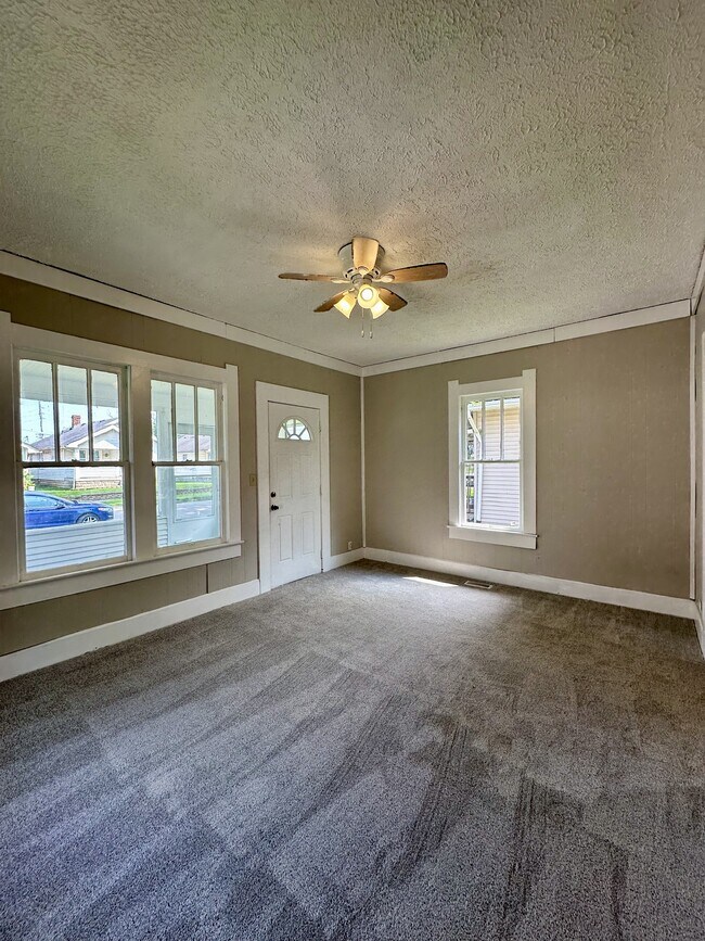 Building Photo - 2441 Pearl St