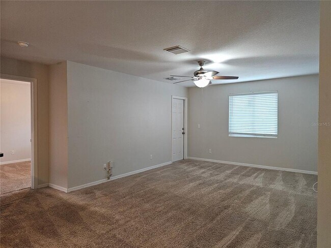 Building Photo - 540 Golden Raintree Pl