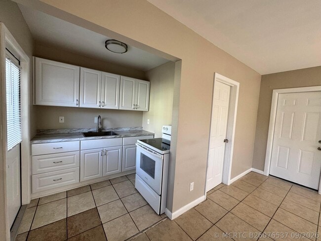 Building Photo - 602 Texas Ct