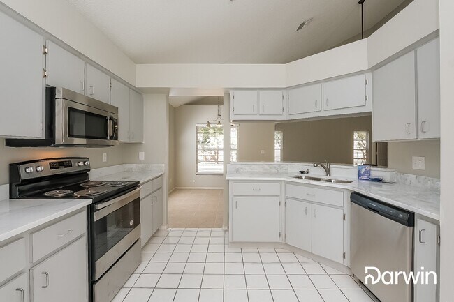 Building Photo - 8708 Terra Oaks Rd, Temple Terrace, FL 33637