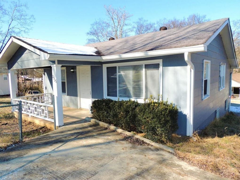 2735 Harrison Pike, Chattanooga, TN 37406 House Rental in Chattanooga