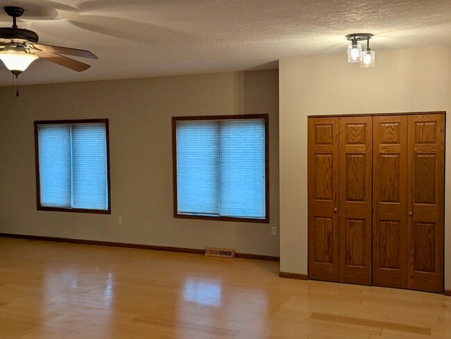 Building Photo - 2138 N Buffum St