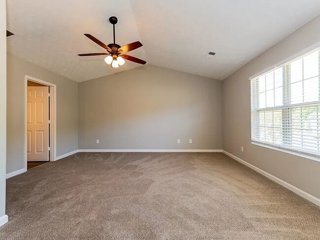 Building Photo - This Hampton rental home is a must-see if ...