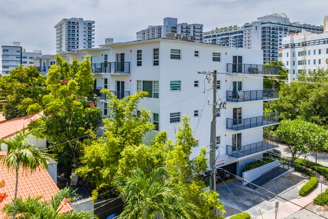 Ocean Lakeview Condominium