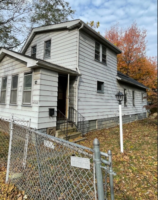 Primary Photo - SECTION 8 and EDEN ACCEPTED!! Spacious Newly Renovated 3- Bedroom Home!!