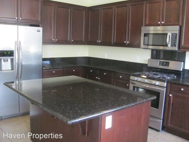 Building Photo - 4 br, 3 bath House - 9182 Sinsonte