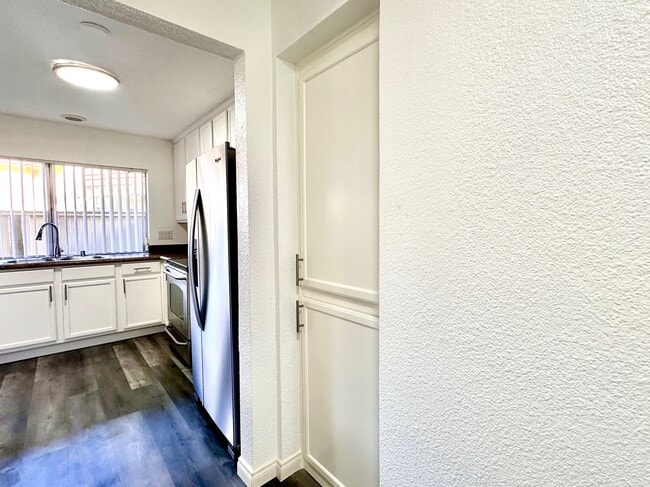 Foto del edificio - 615 Fredricks Ave