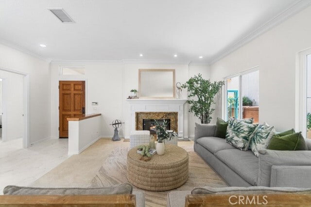 Foto del edificio - 2562 Woodbury Dr