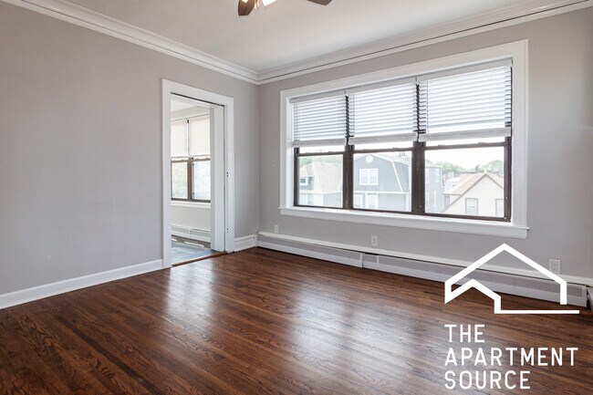 Foto del edificio - 3827 N Drake Ave