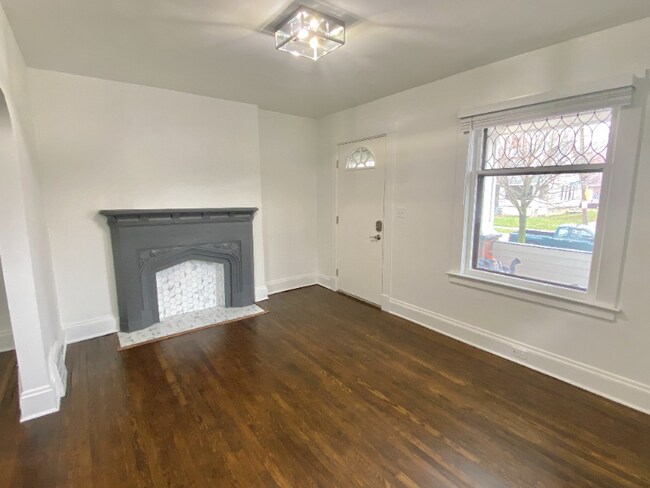 Building Photo - 1307 Donald Ave
