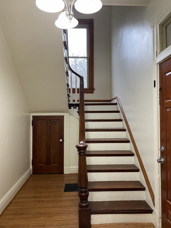 Photo - 8302 Curzon Ave House