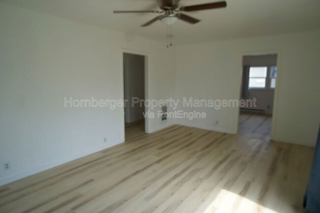 Building Photo - 2816 E Everett Ave