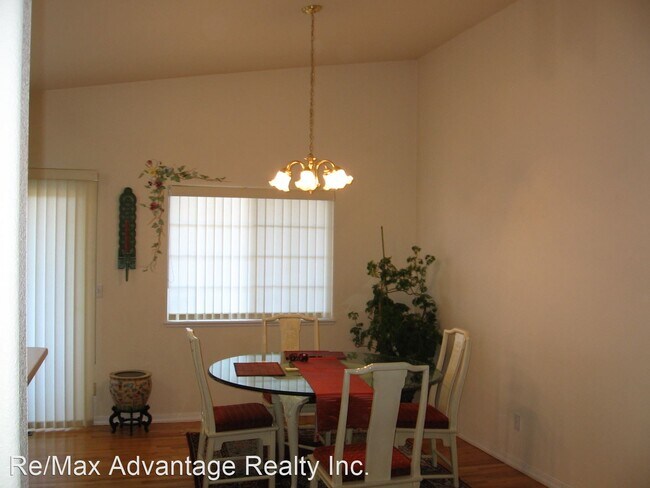 Building Photo - 2 br, 2 bath House - 3305 Chestnut Glen