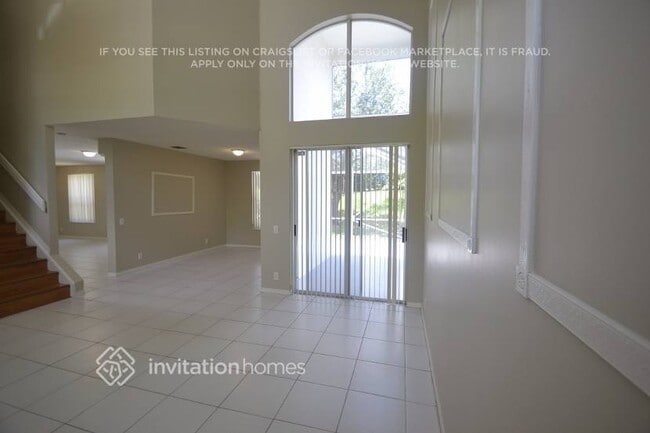 Building Photo - 6331 NW 80th Dr